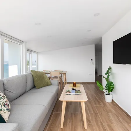 Malibu By Halu!, Seaside In Perea Peraia (Thessaloniki)